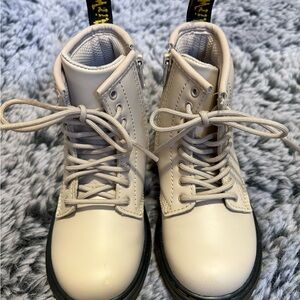 Dr. Martens Toddler Beige Lace-Up Boots